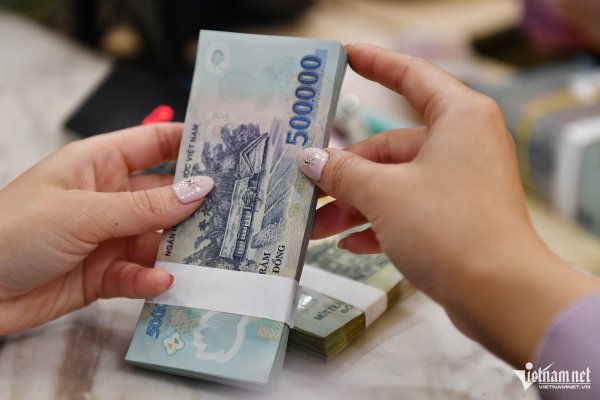 Hàng triệu hộ gia đình đang ch